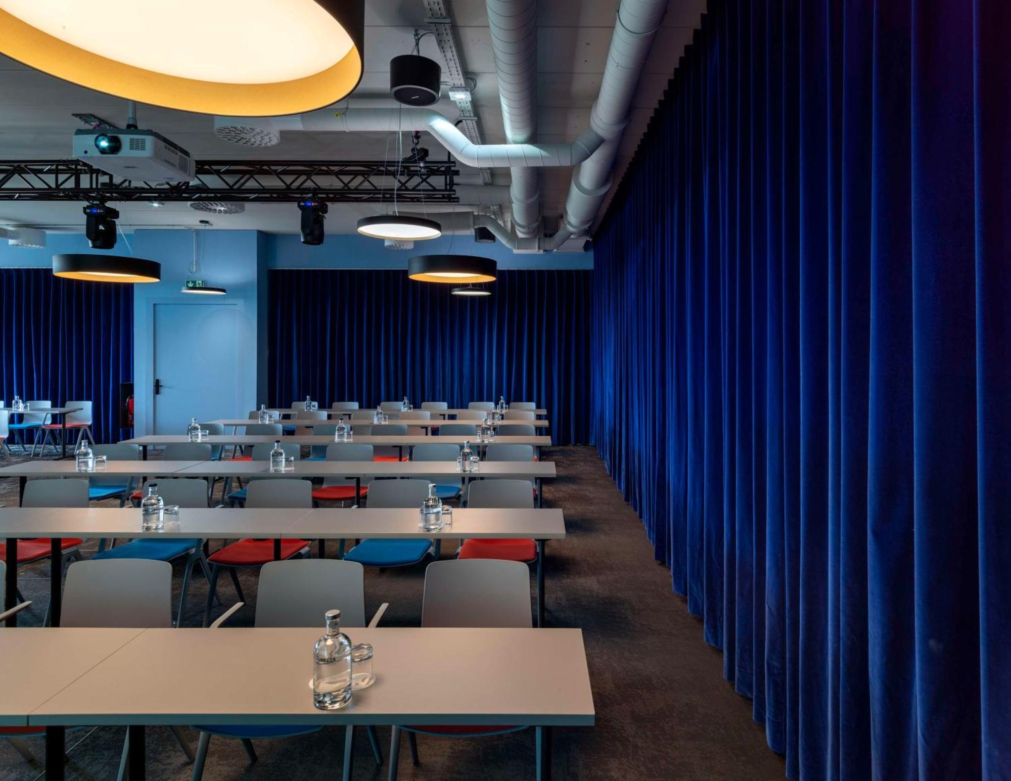 B'Mine Hotel Duesseldorf — Fotos 1